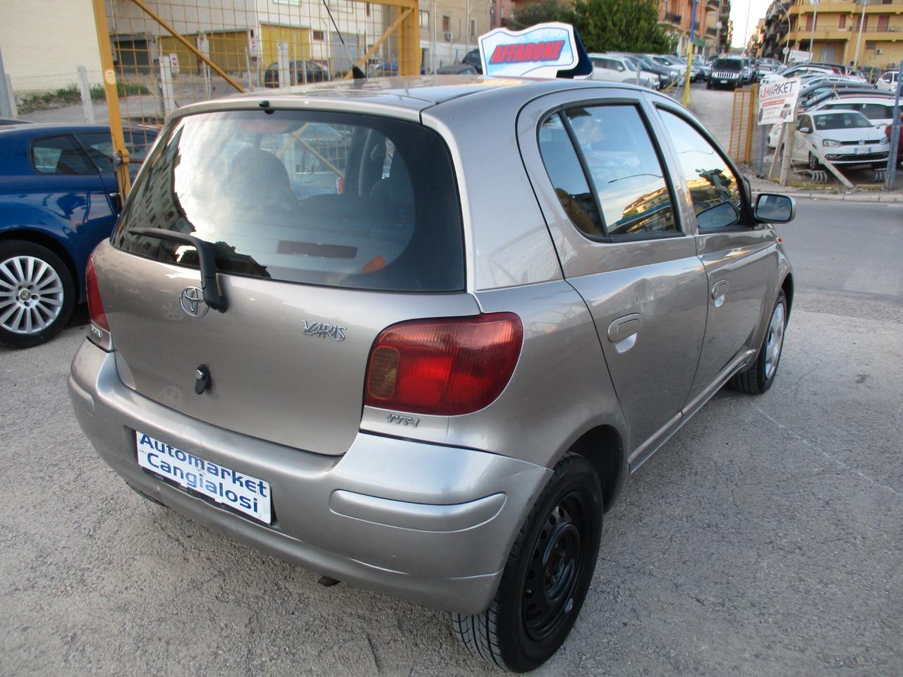 Toyota Yaris 1.0i 16V cat 5 porte Sol 2003