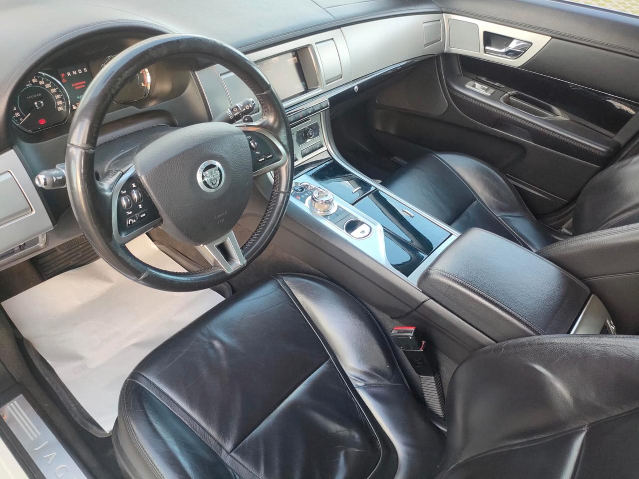 Jaguar XF 2.2 D 190 CV Premium Luxury