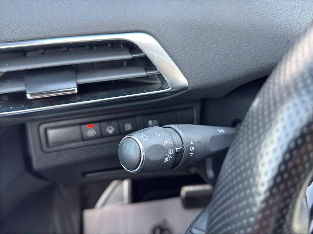 Peugeot 3008 II 1.6 hybrid phev GT 225cv e-eat8 TELECAMERA A 360°