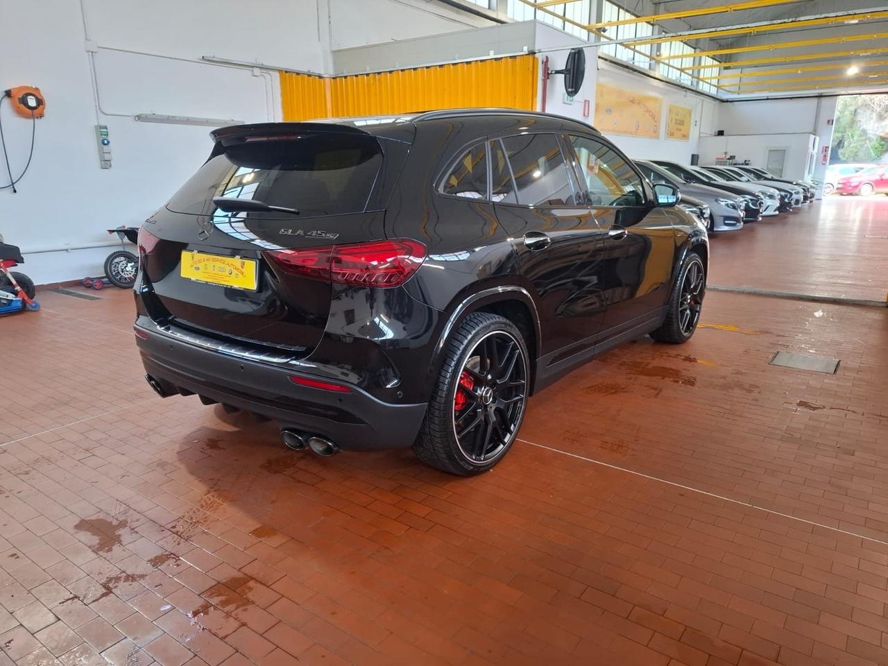 Mercedes-benz GLA 45 AMG 45S 4Matic+ Premium Plus racing