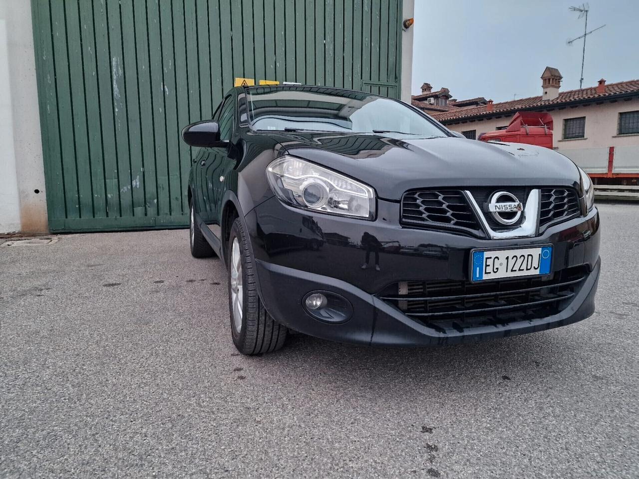 Nissan Qashqai 2.0 dCi DPF Tekna