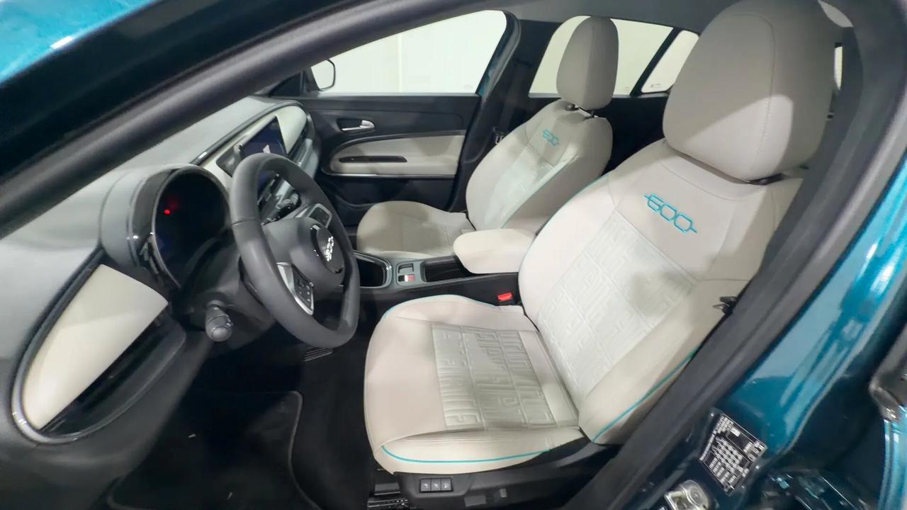Fiat 600 Hybrid 100 CV DCT MHEV La Prima