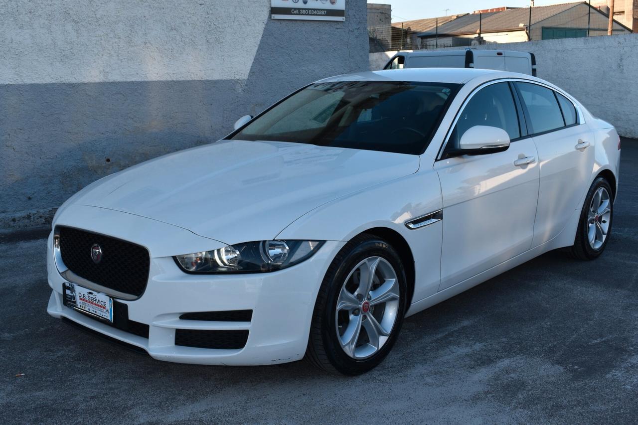 Jaguar XE