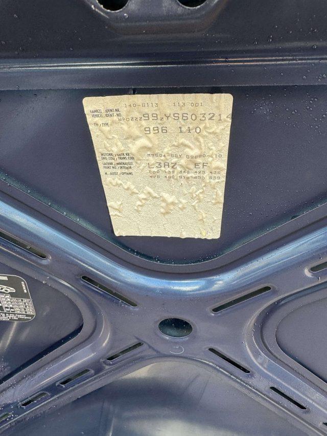 PORSCHE 911 996 Coupe 3.4 Carrera