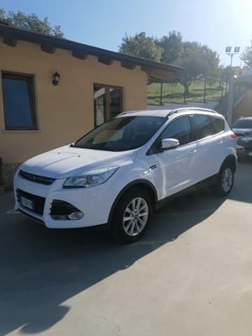 FORD KUGA  2.0 TDCI 150 CV S&amp;S 4WD Titanium