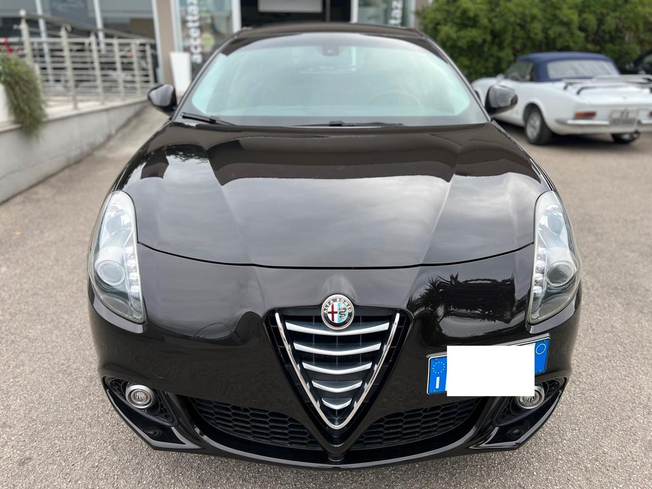 Alfa Romeo Giulietta 1.6 jtdm Distinctive 120cv PDC/CLIMA/TEL/17; PERFETTA!!
