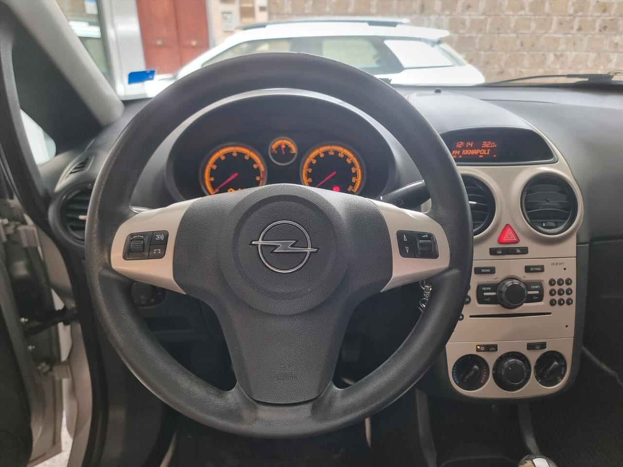 Opel Corsa 1.2 5 porte Cosmo CAMBIO AUTOMATICO GPL