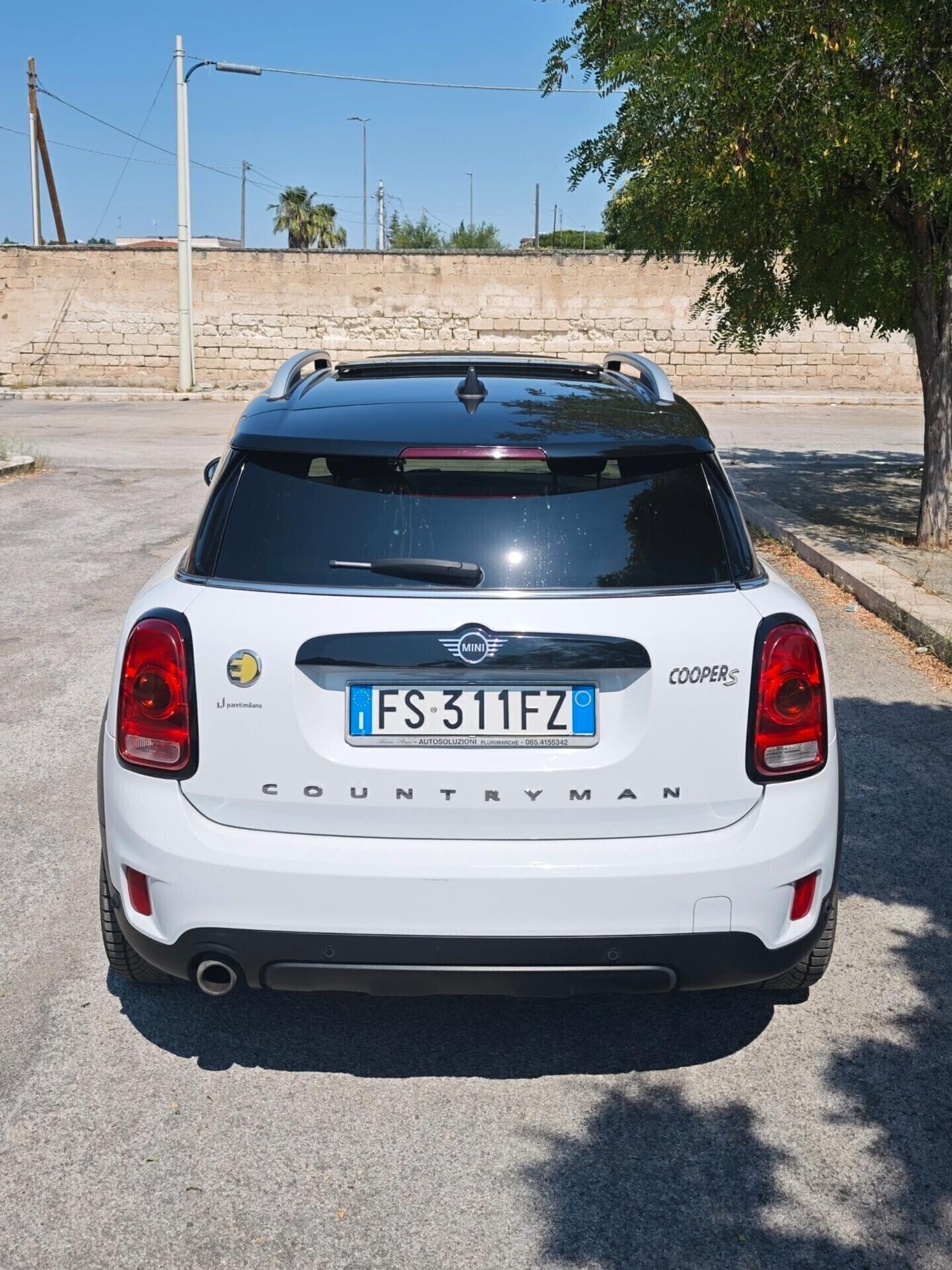Mini Cooper S Countryman 1.5 Hype ALL4 136cv più 80 cv elettrico