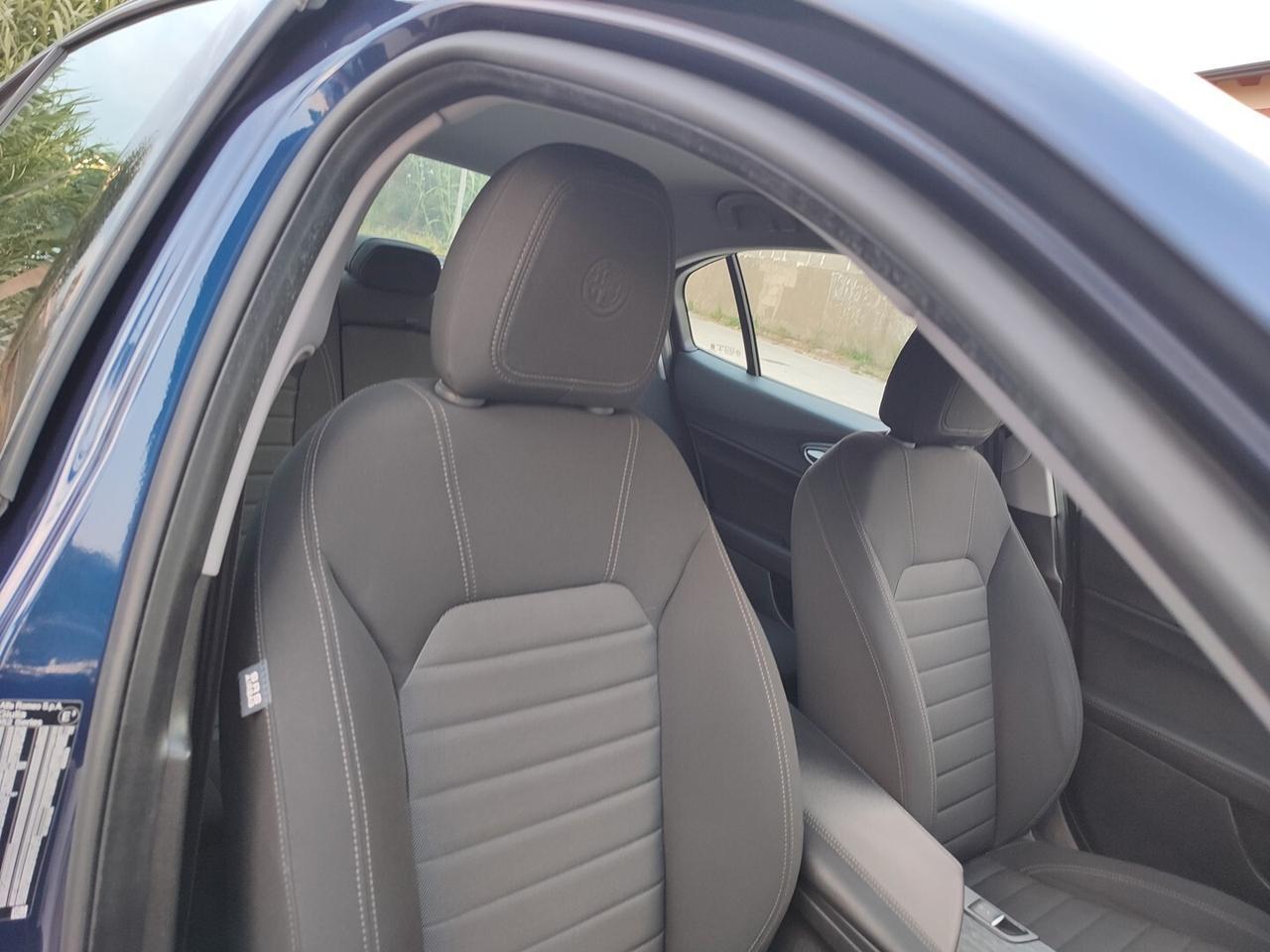 Alfa Romeo Giulia 2.2 TD 160 CV NAVIGATORE