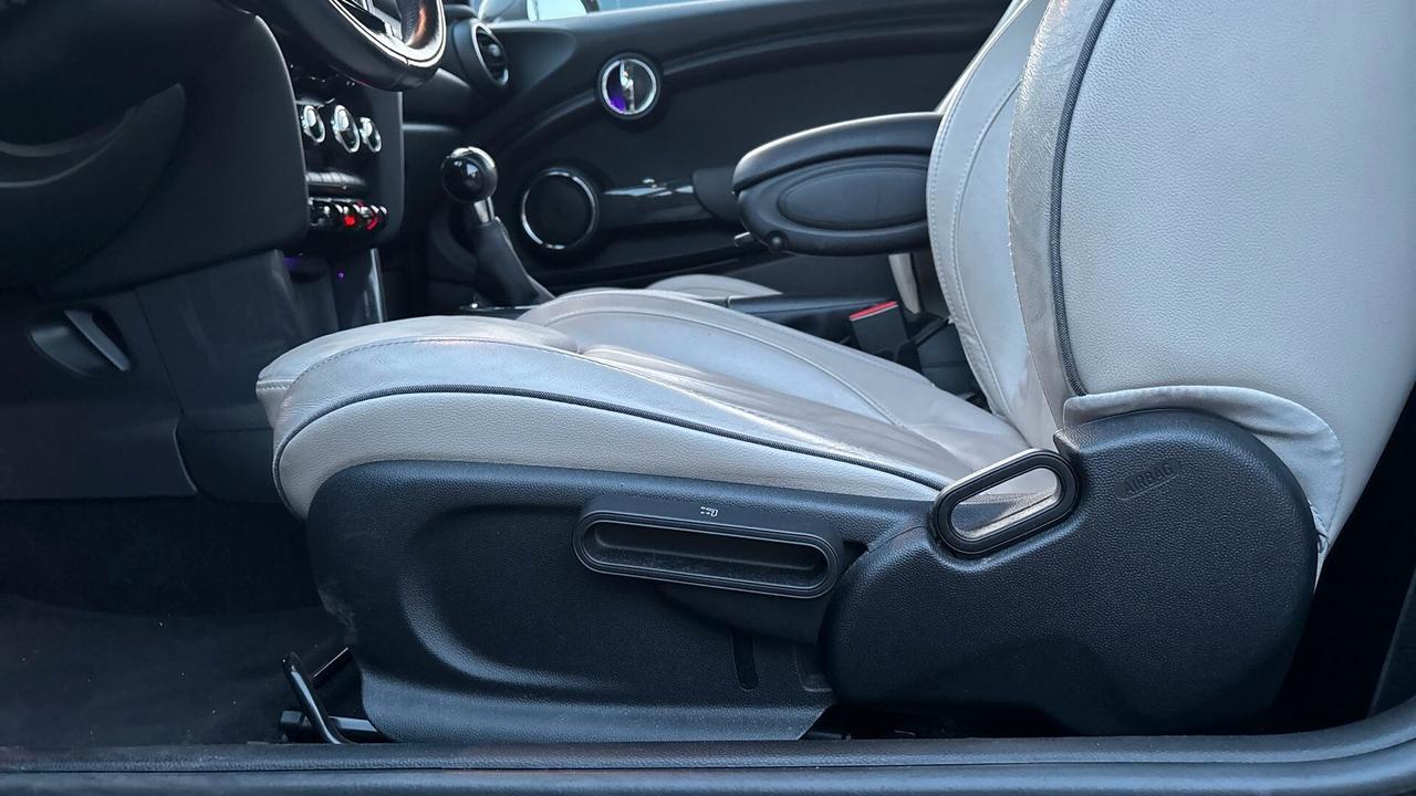 Mini 1.5 Cooper D Cabrio