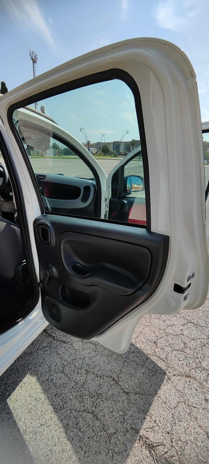 Fiat Panda 0.9 TwinAir Turbo Natural Power Lounge