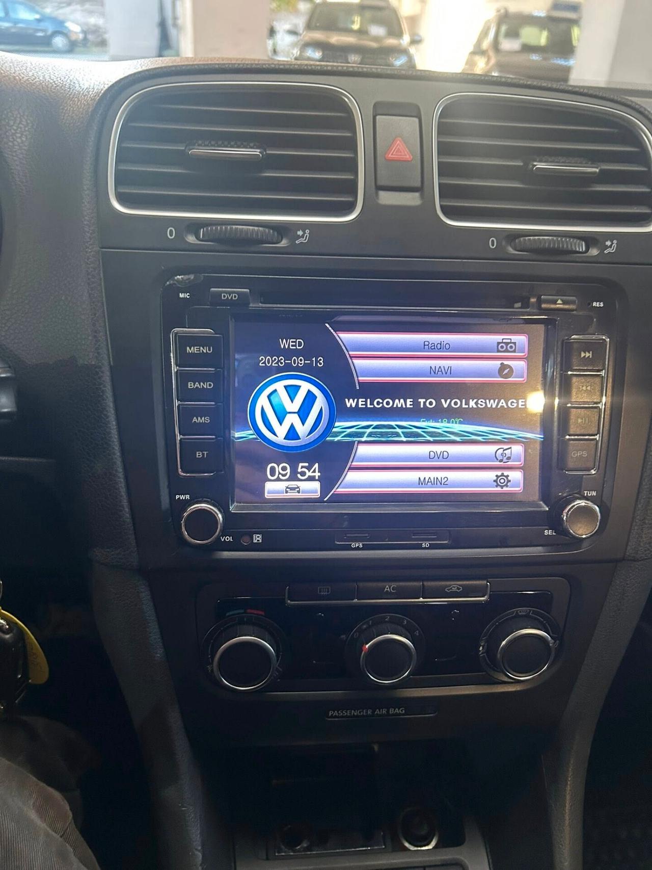 Volkswagen Golf 1.6 Comfortline DISTR FATTA - 2012