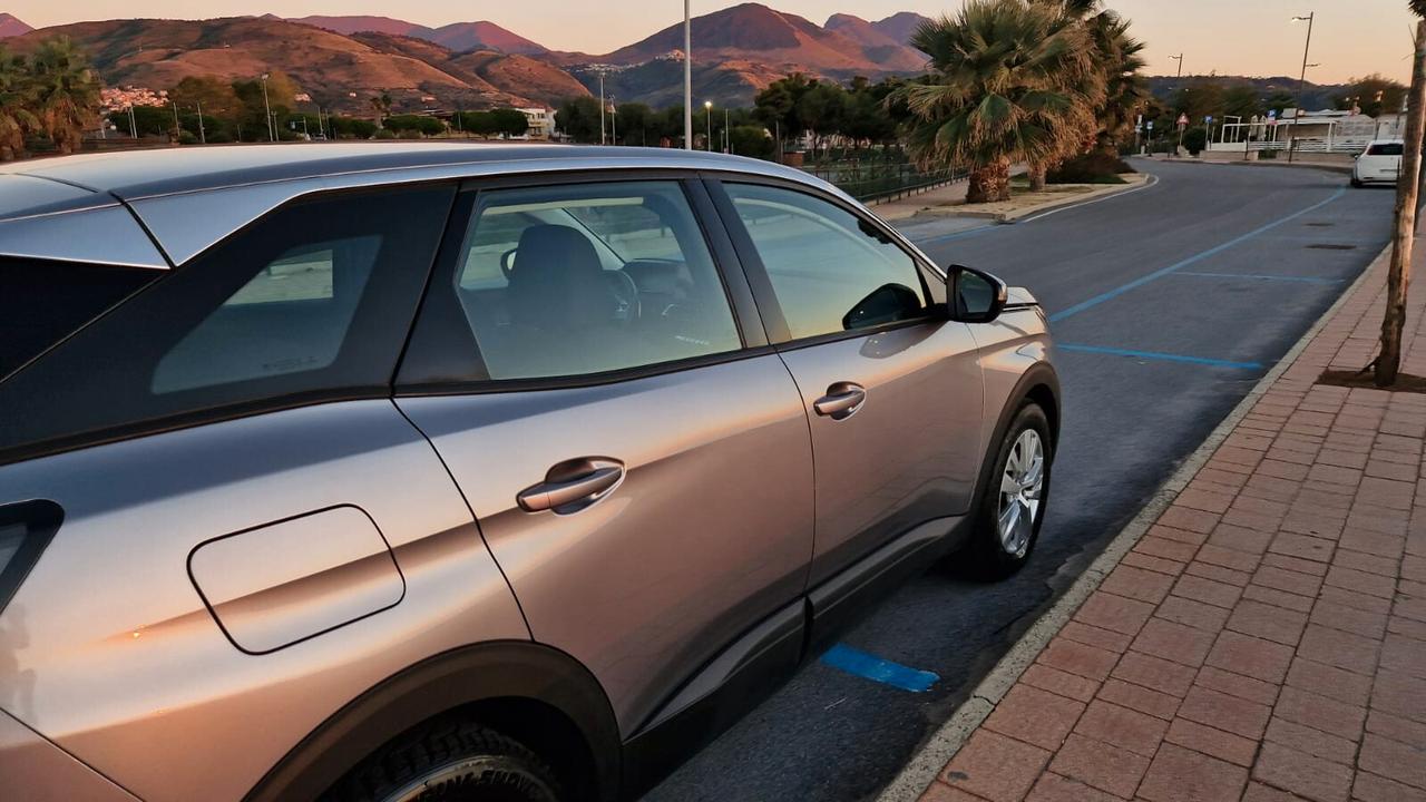 Peugeot 3008 BlueHDi 130 S&S EAT8 Active Business