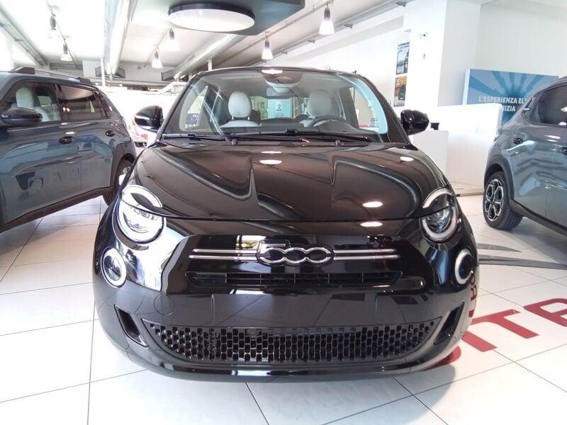 FIAT 500 Hybrid Hybrid Icon