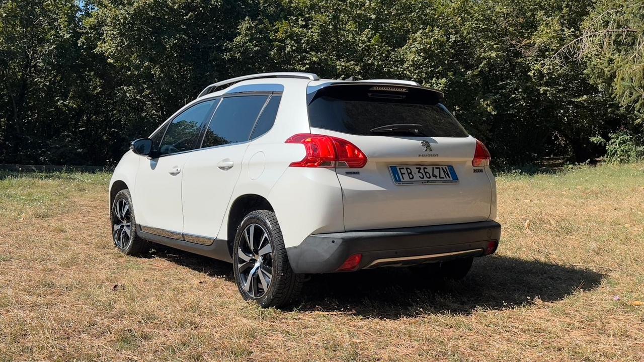 Peugeot 2008 BlueHDi 100 Black Matt 2015 LEGGI TESTO