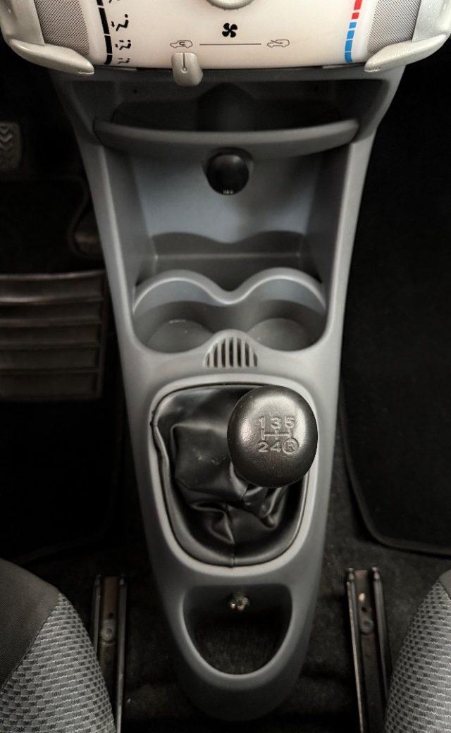 TOYOTA Aygo 1.0 12V VVT-i 3 porte Sol