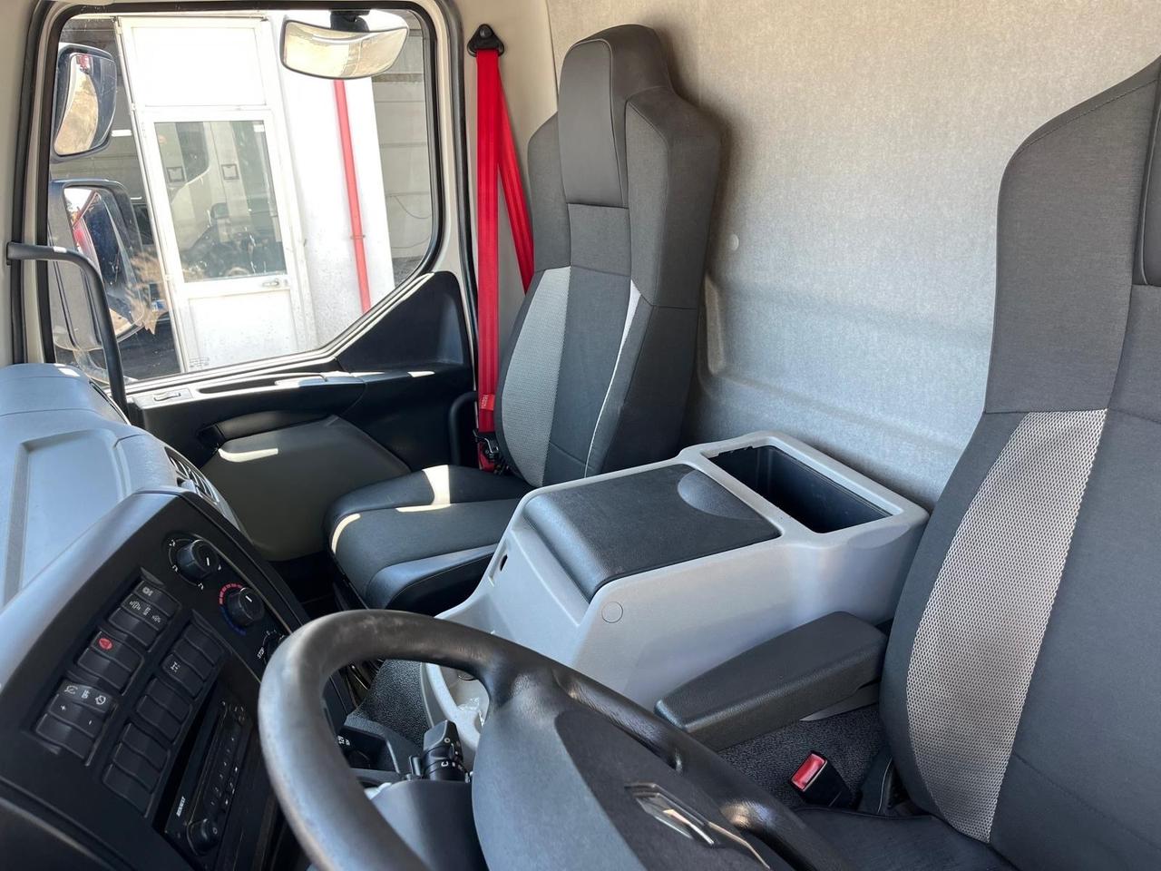 Renault midlum 140 -188 kw-c autom-centina/pedana -2014
