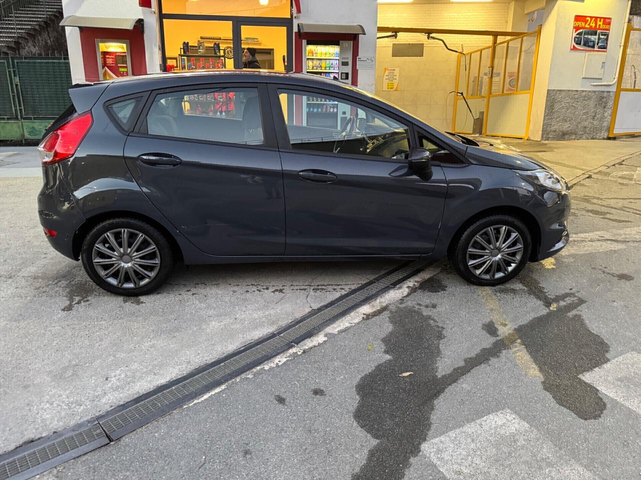 FORD FIESTA 1.0 NEOPATENTATI KM 86 MILA !!