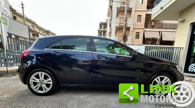 MERCEDES-BENZ A 180 d Automatic Premium
