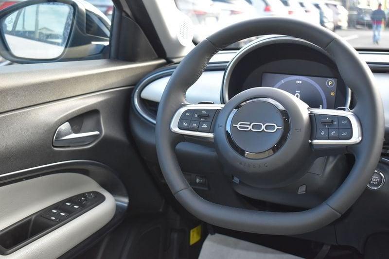 FIAT 600 1.2 Hybrid 110cv La Prima
