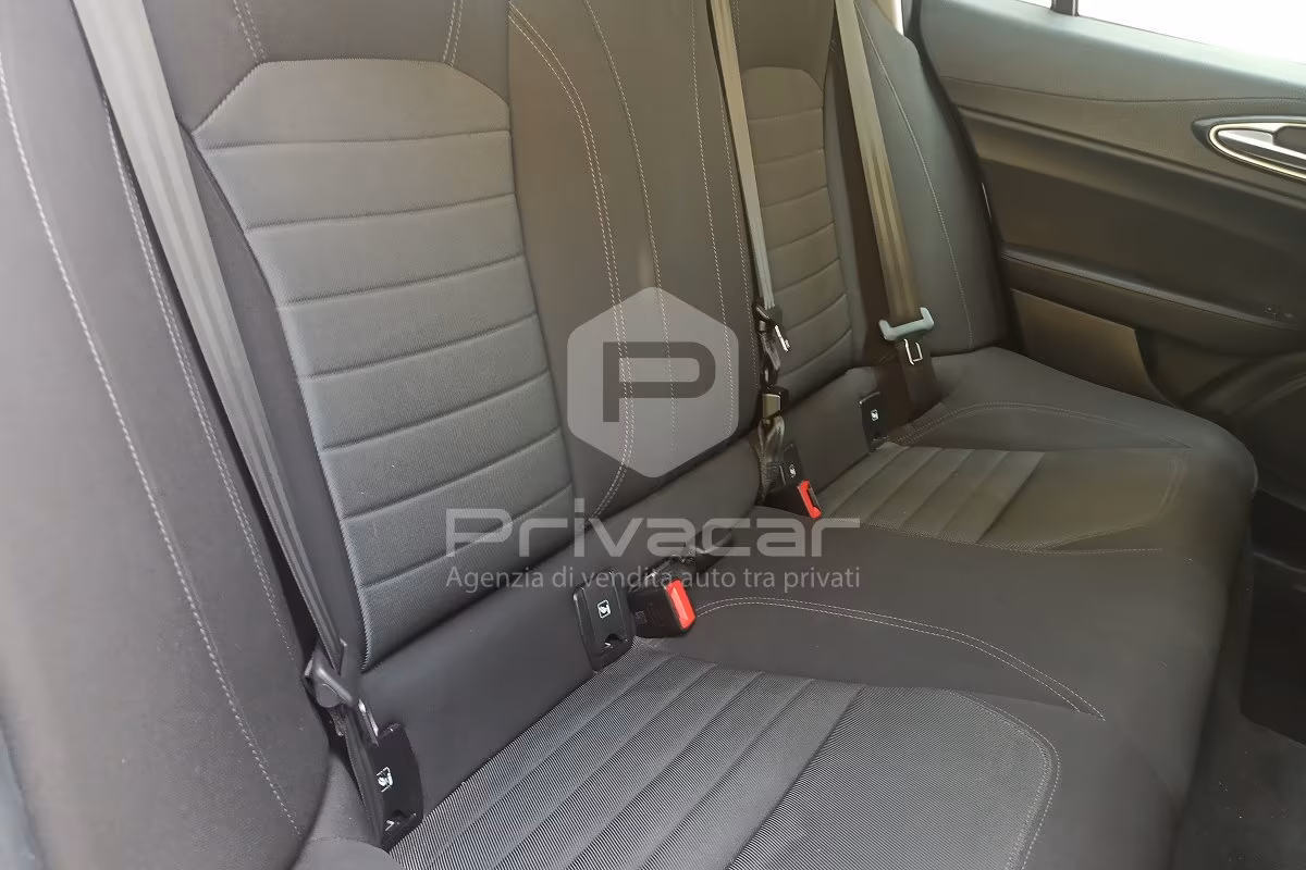 ALFA ROMEO Giulia 2.2 Turbodiesel 150 CV AT8 Business