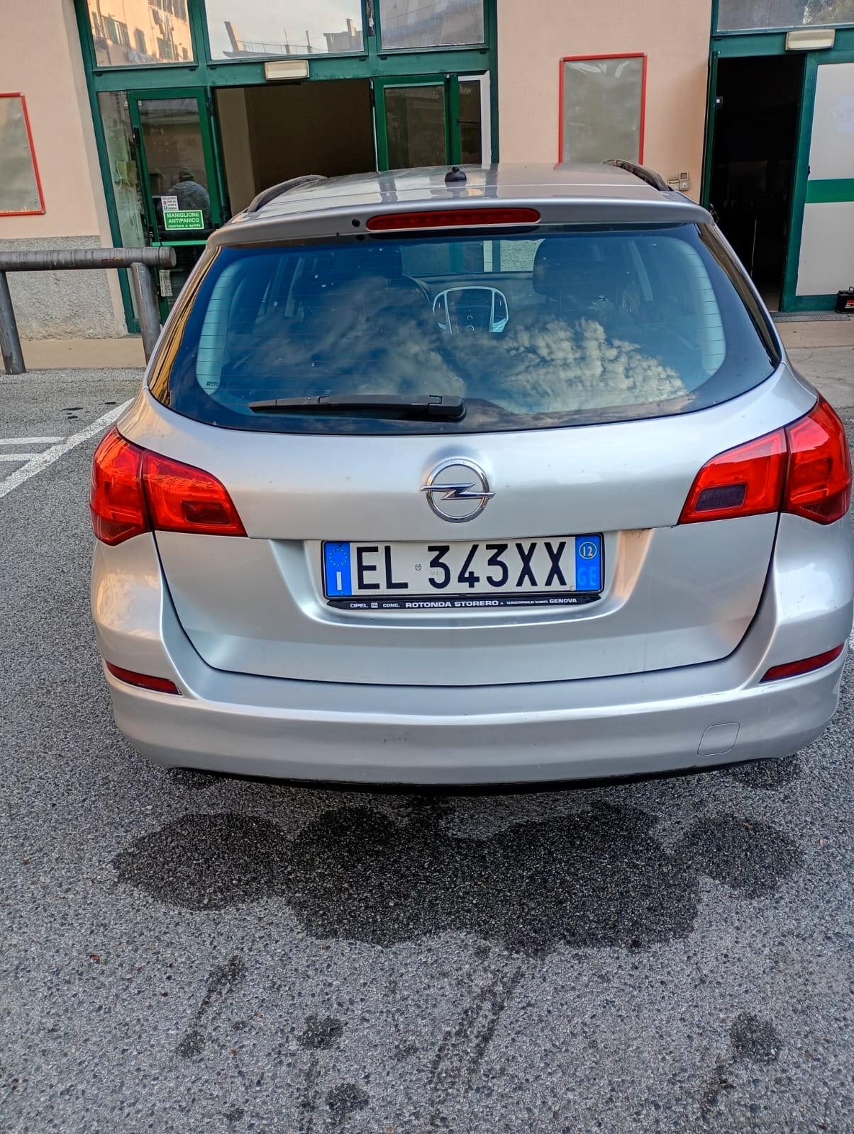 Opel Astra 1.7 CDTI 110CV Sports Tourer Cosmo