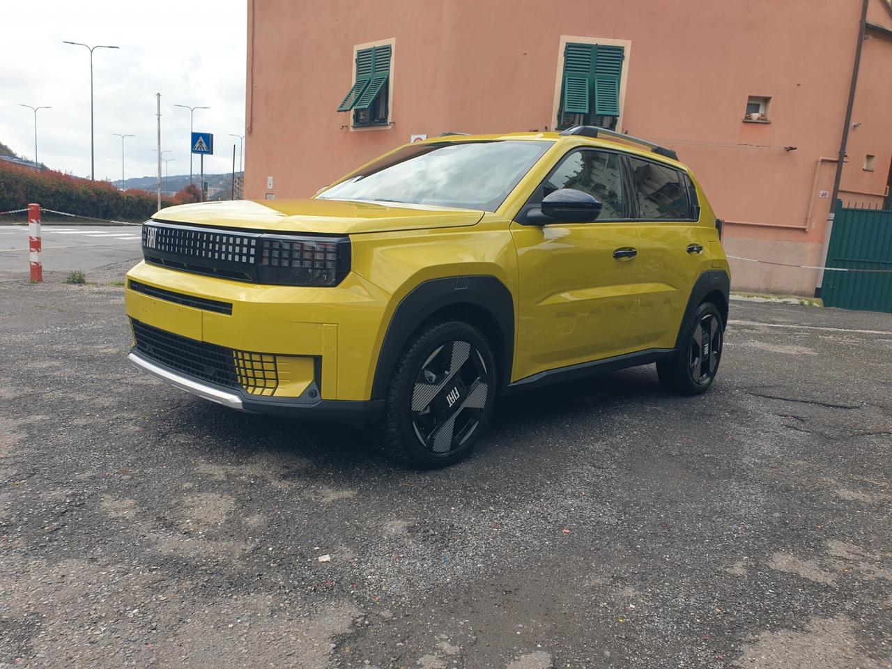 Fiat Grande Panda 1.2 Hybrid 110 CV S&S La Prima