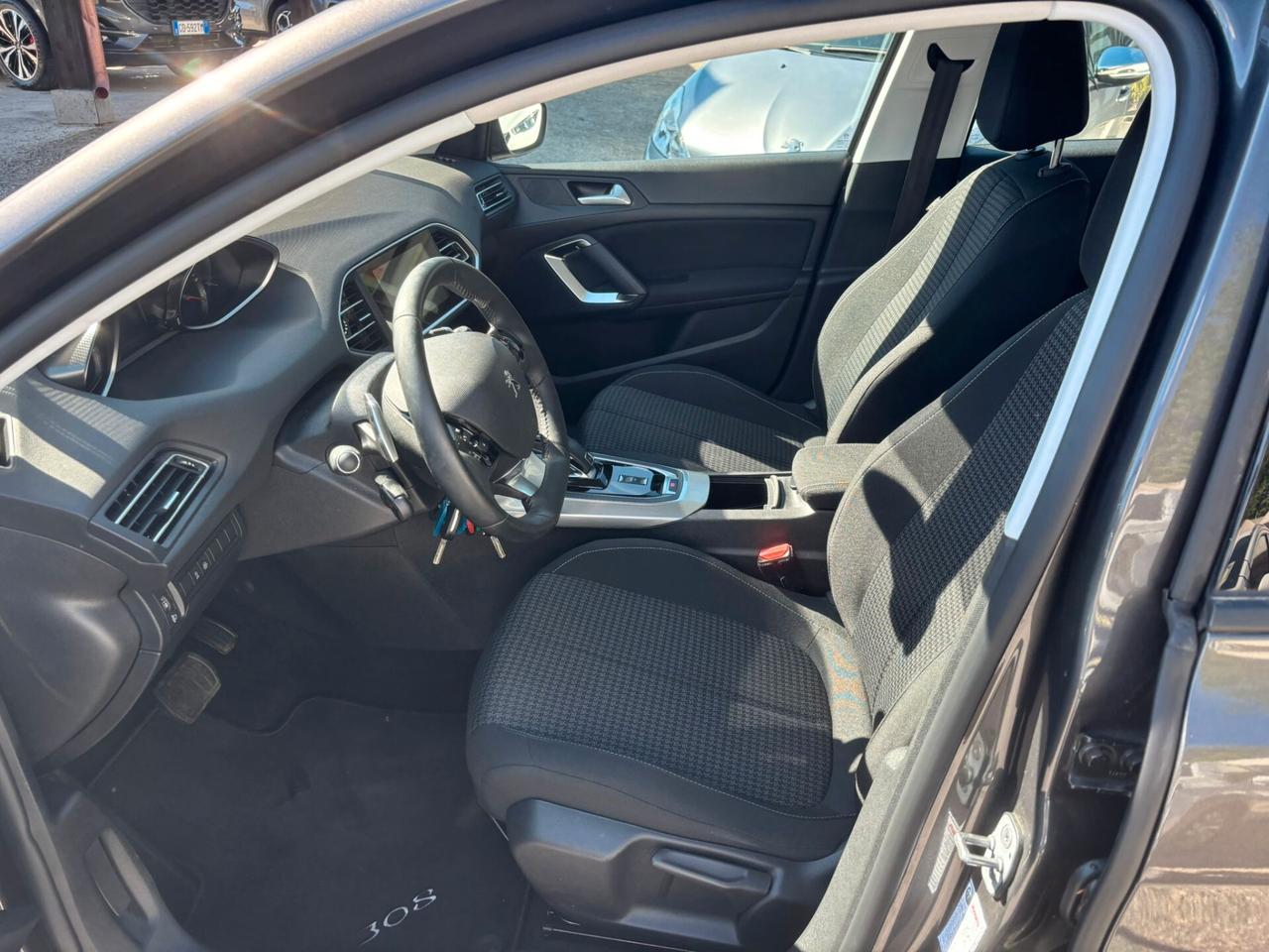Peugeot 308 BlueHDi 130 S&S Active