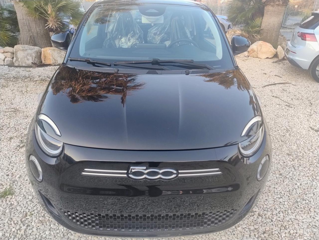 Fiat 500 500e Berlina 42 kWh Entry+Pack Tech