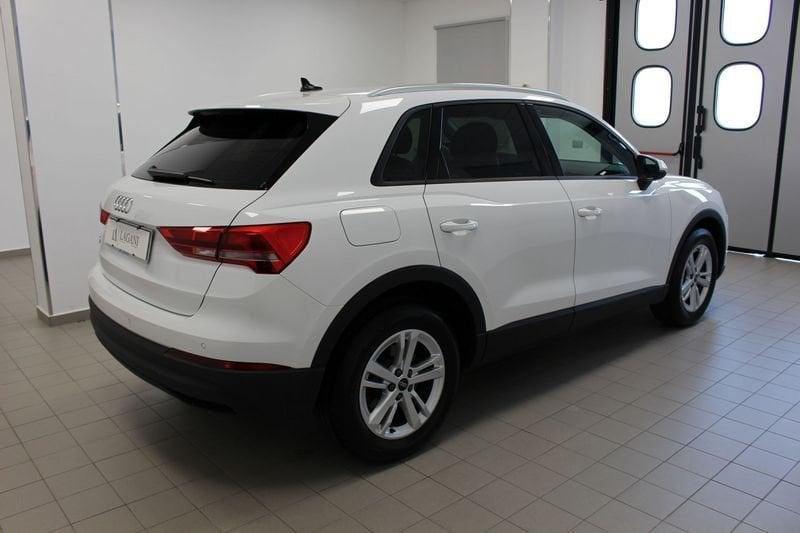 Audi Q3 35 TDI S tronic Business