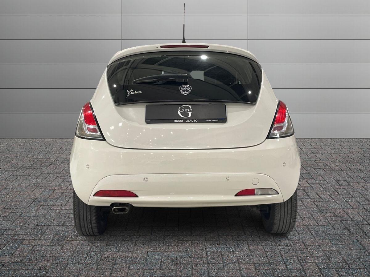 LANCIA Ypsilon III 2015 - Ypsilon 1.2 Silver 69cv