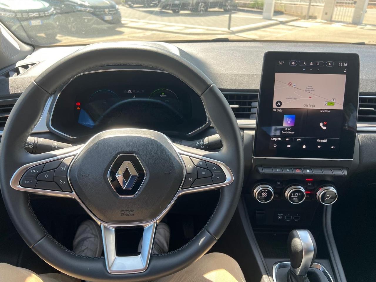 Renault Captur Full Hybrid E-Tech 145 CV Techno solo 1900 km