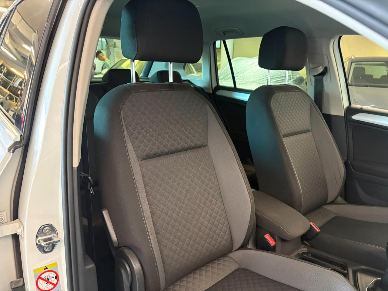 Volkswagen Tiguan 1.6 tdi R-Line 115cv