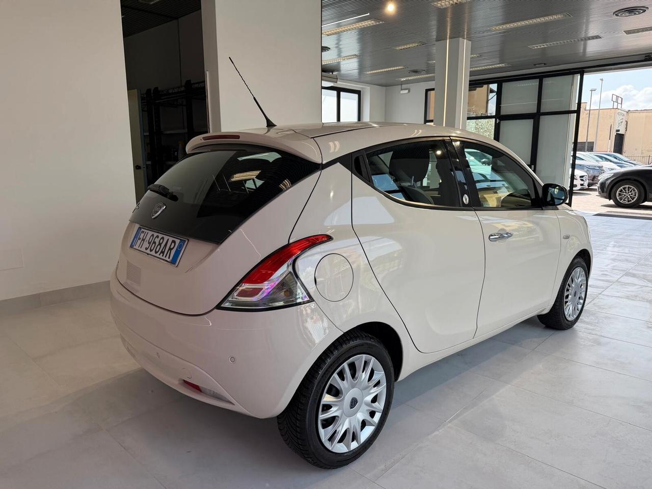 Lancia Ypsilon 1.2 69 CV 5 porte GPL Ecochic Mya