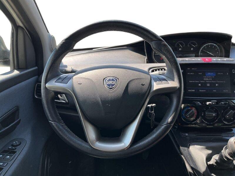 Lancia Ypsilon III 2021 1.0 firefly hybrid Gold s&s 70cv