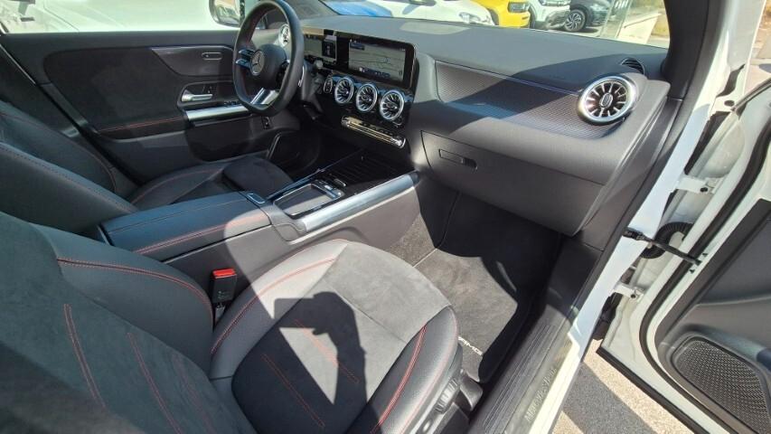 Mercedes-benz GLA 200 d Automatic AMG Premium - 2024
