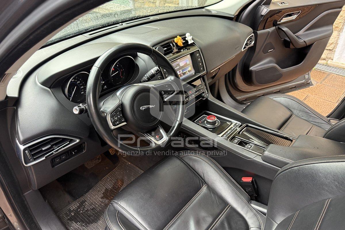 JAGUAR F-Pace 2.0 D 180 CV AWD aut. Pure