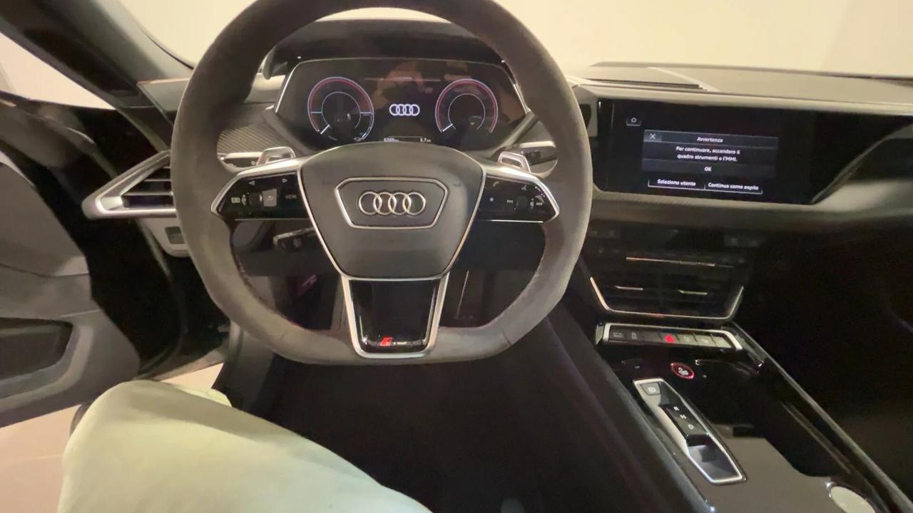 Audi E-tron GT RS quattro