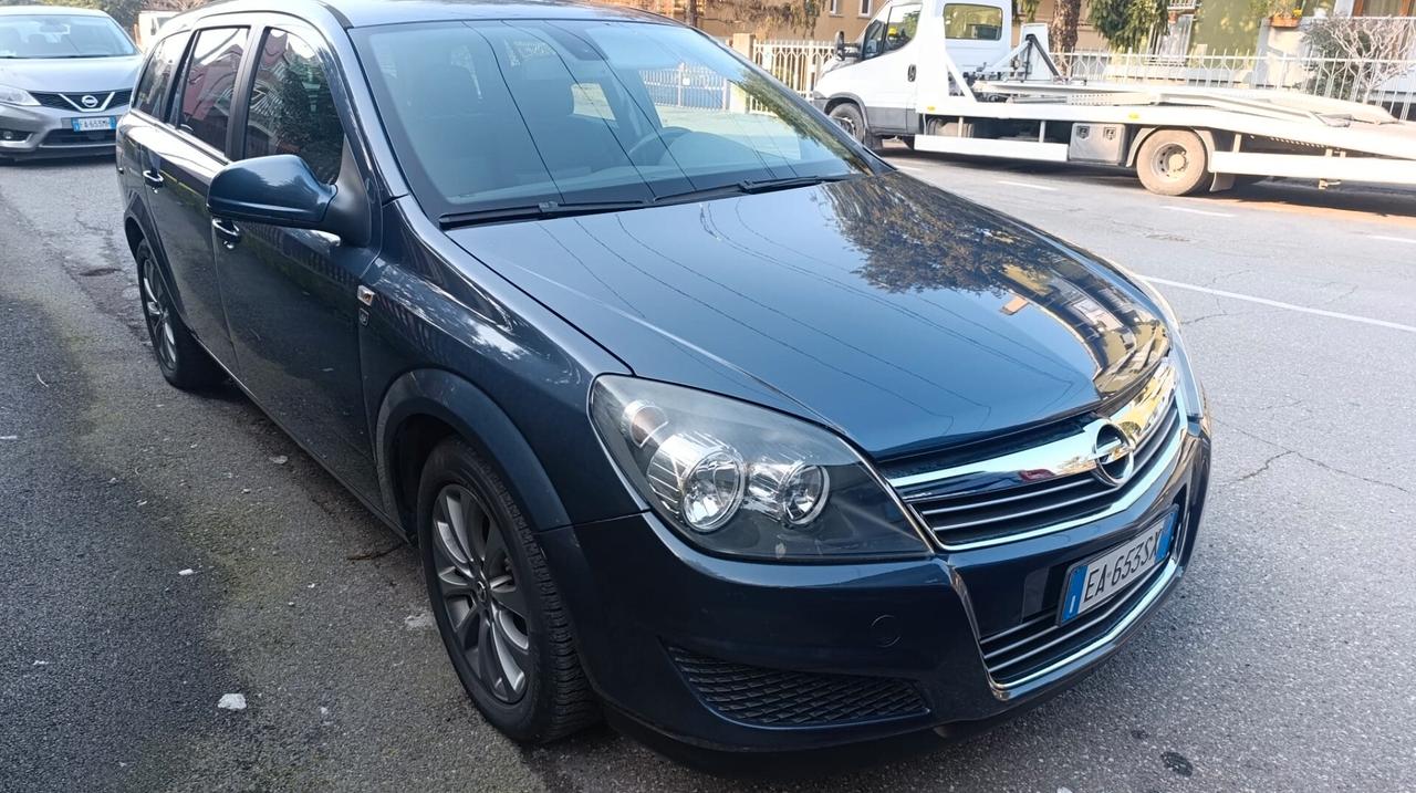 Opel Astra 1.6 16V GPL-TECH Station Wagon Edition