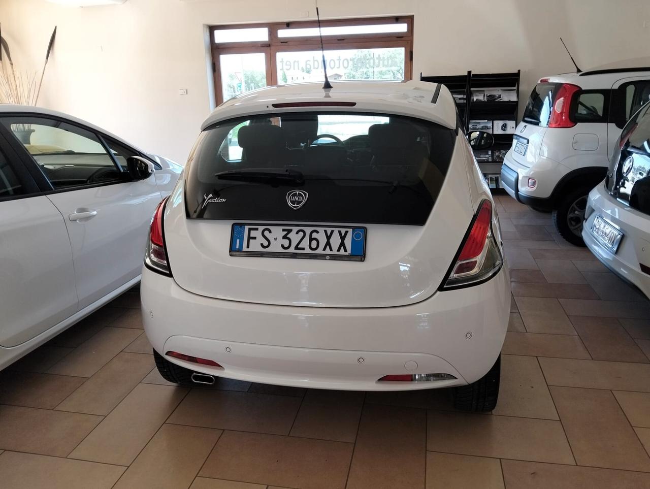 Lancia Ypsilon 1.2 69 CV 5 porte GPL Ecochic Gold