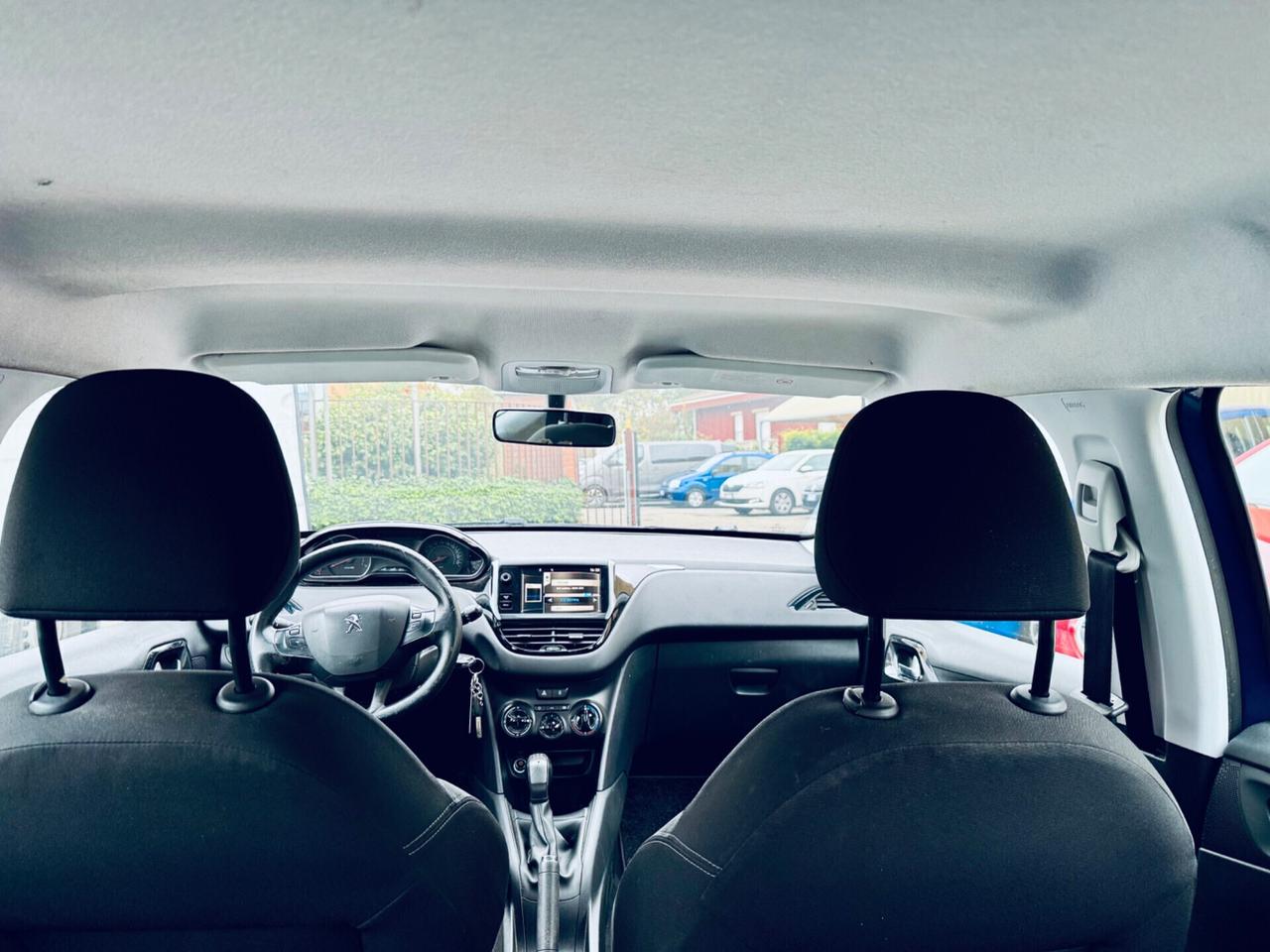 Peugeot 208 1.2 5porte Allure Ok Neopatentati