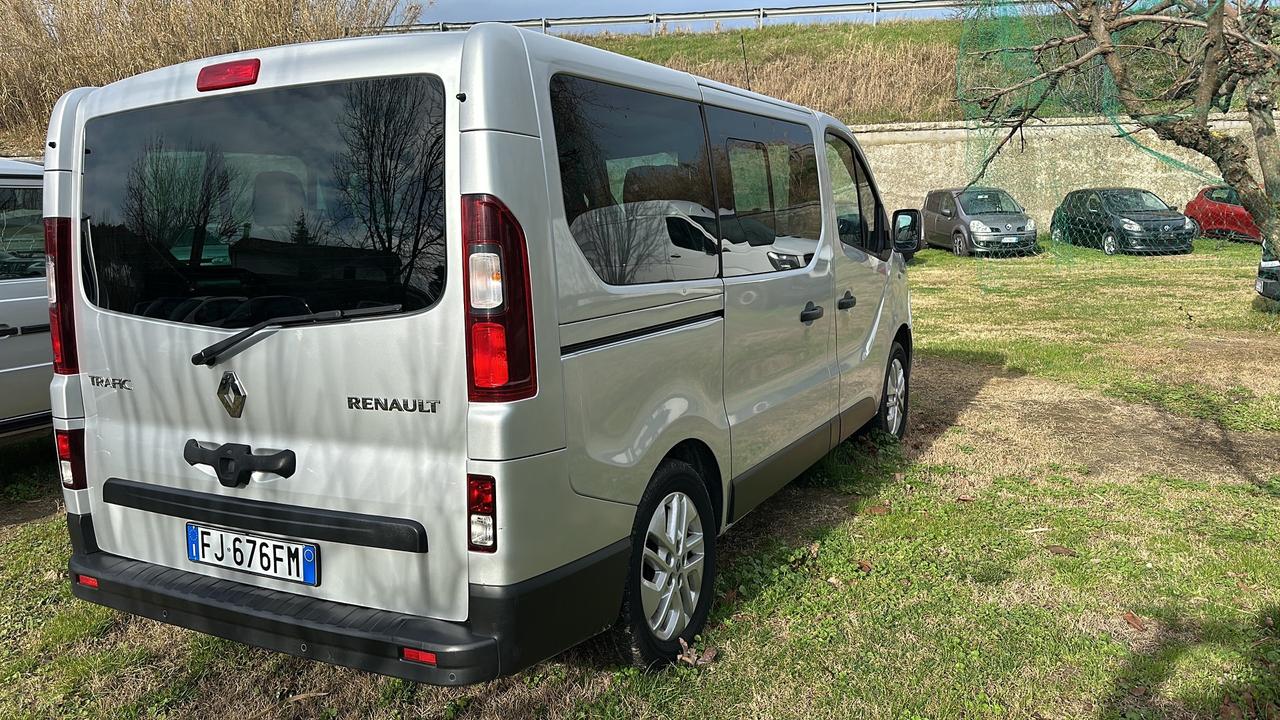 Renault Trafic T29 1.6 dCi 145CV 9 POSTI IVA ESPOSTA BELLISSIMO PERMUTABILE