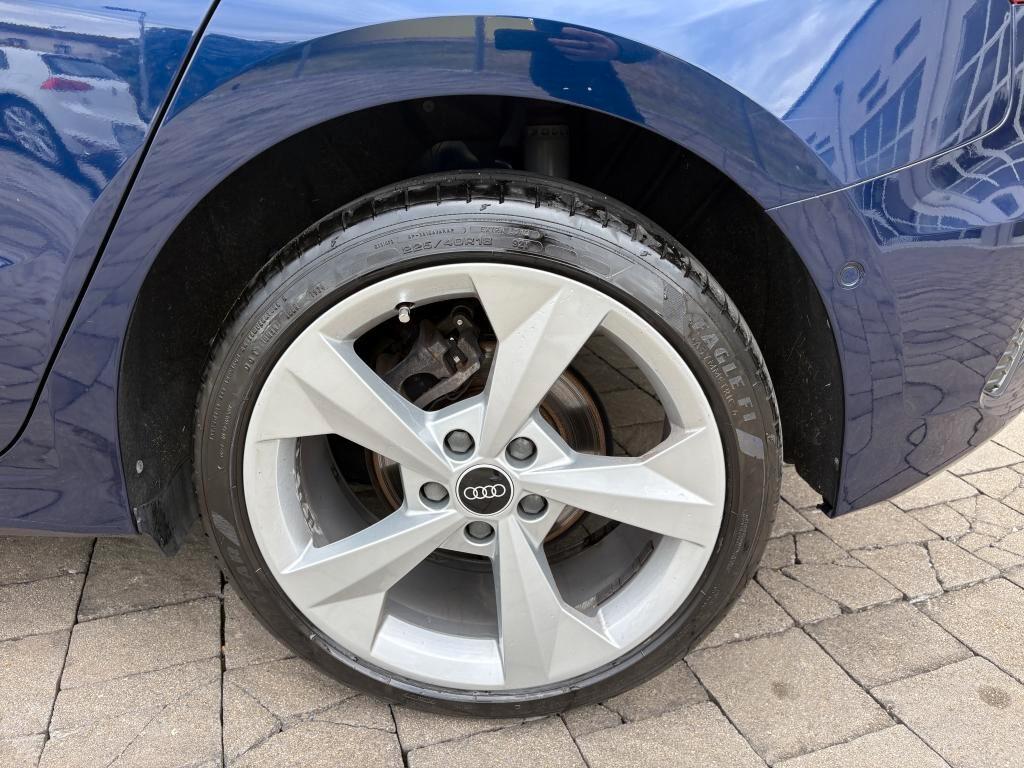 Audi A3 Sportback 30 TDI S Tronic Business Advanced