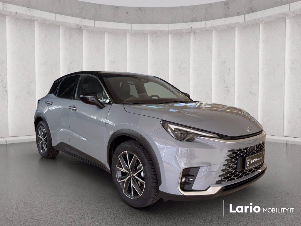 LEXUS LBX 1.5 hybrid Cool 4wd del 2025