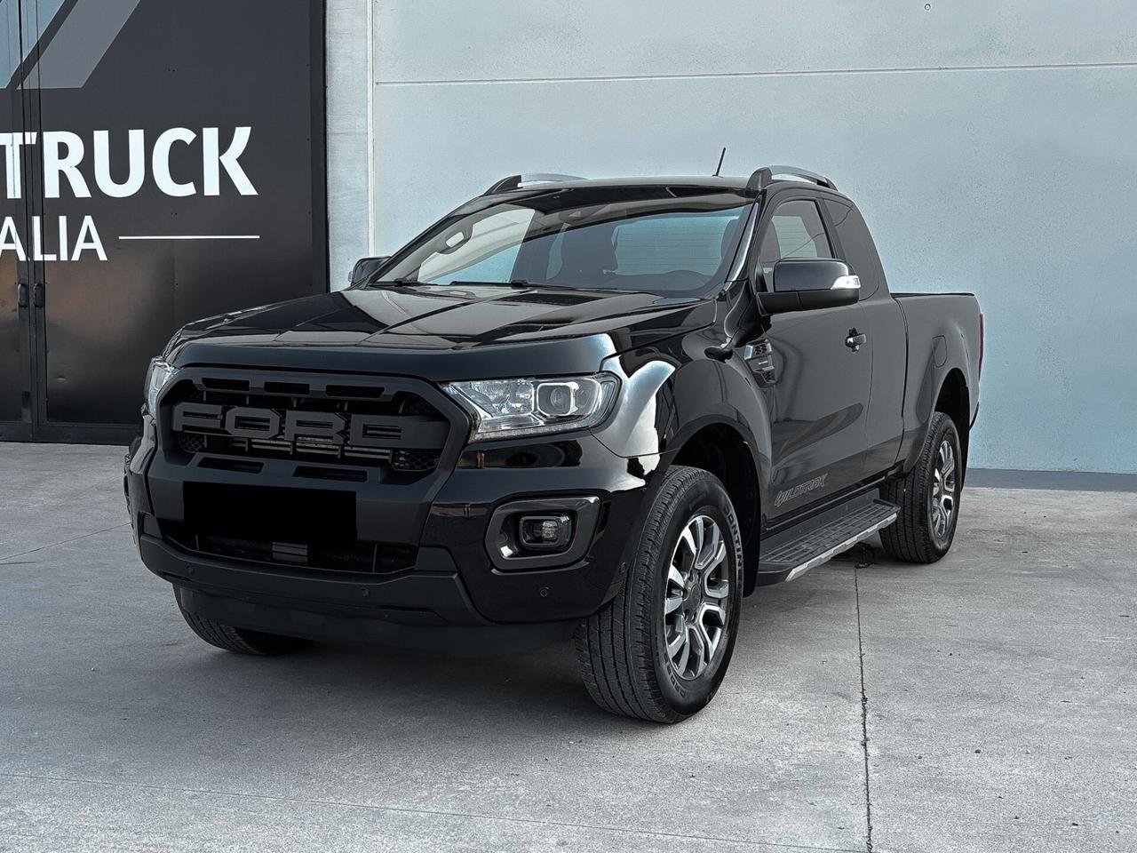 Wildtrak Supercab + Cassone lungo 213cv - Gancio - Prezzo + IVA
