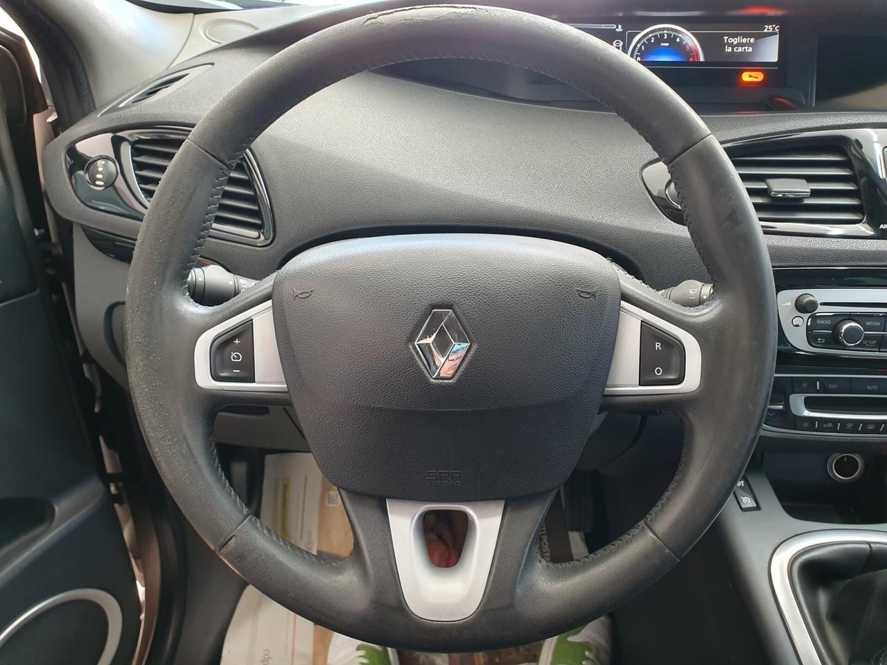 Renault Scénic XMod 1.5 dCi 110CV Live 2012