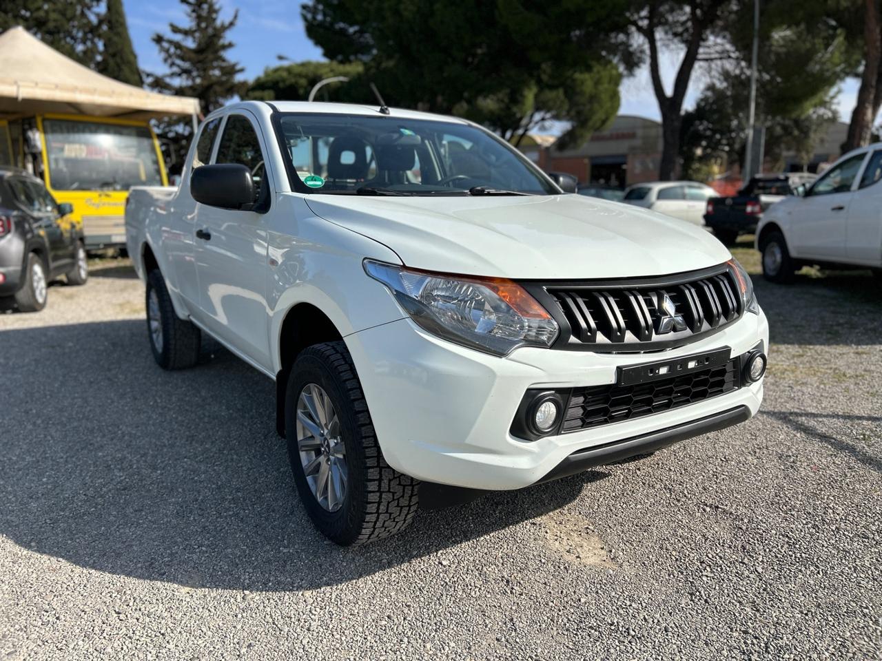 Mitsubishi L200 2.4 Diesel 154cv*CABINA SINGOLA*4POSTI*