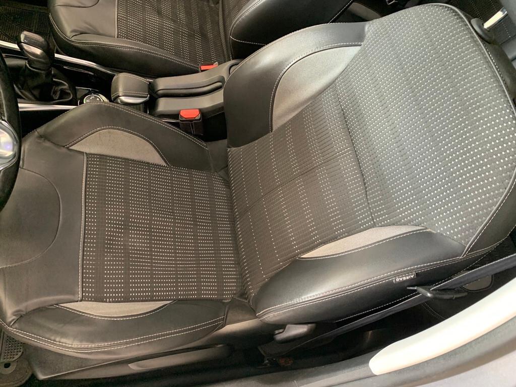 Peugeot 2008 1.6 VTi 120CV Allure