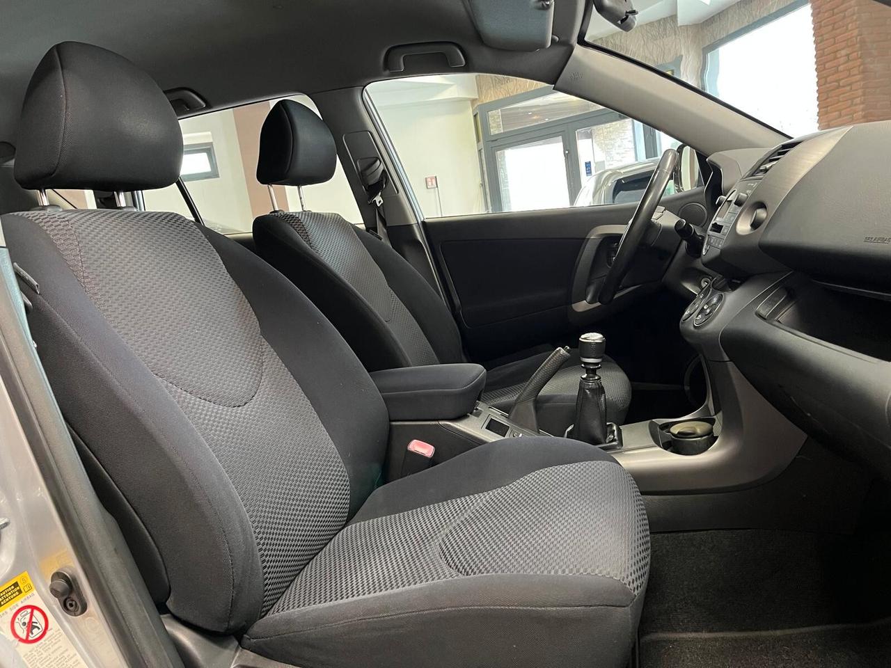 Toyota RAV 4 RAV4 2.2 D-4D 136 CV DPF Sol