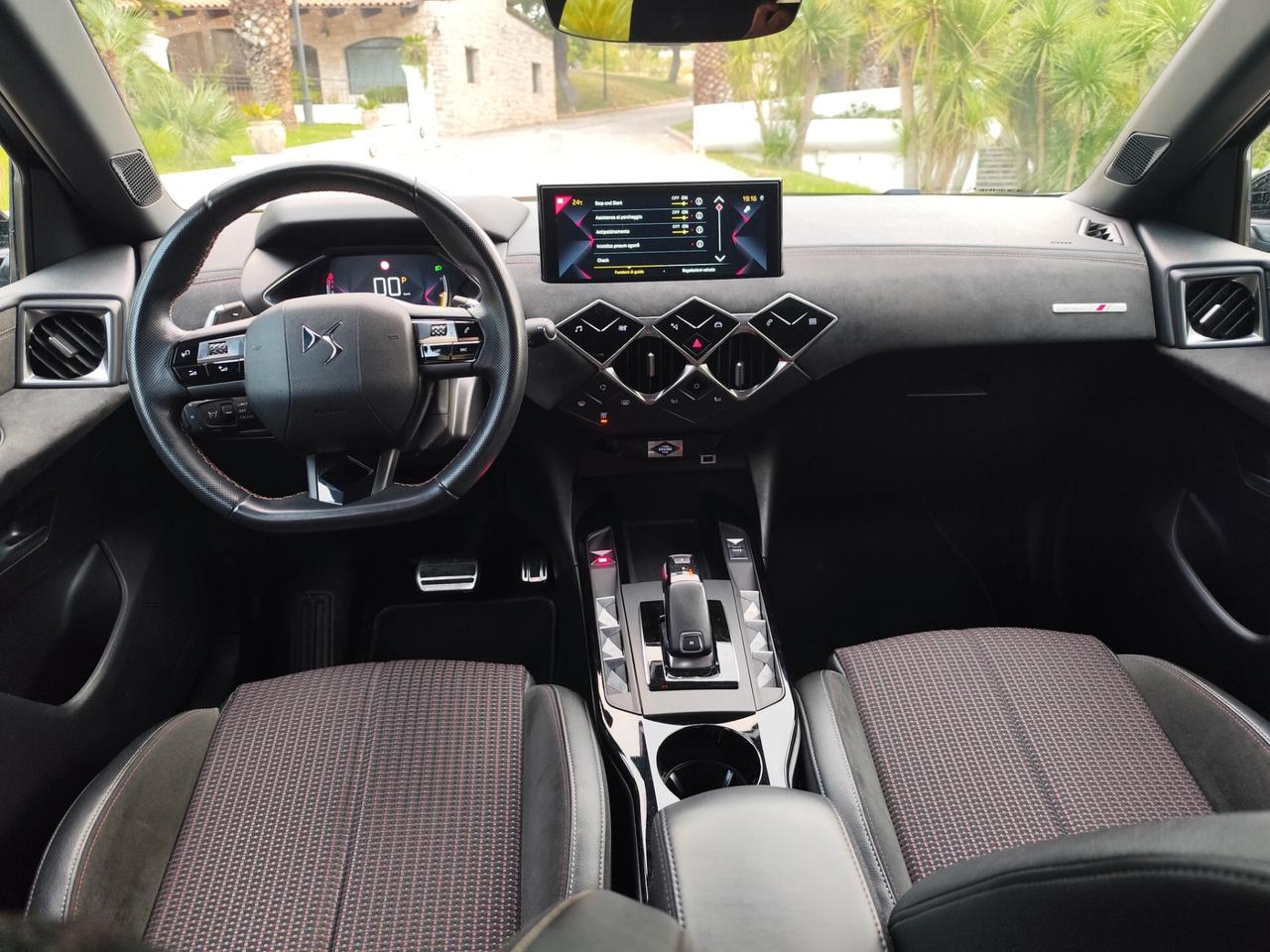 Ds DS3 3 Crossback BlueHDi 130 aut. Performance Line+
